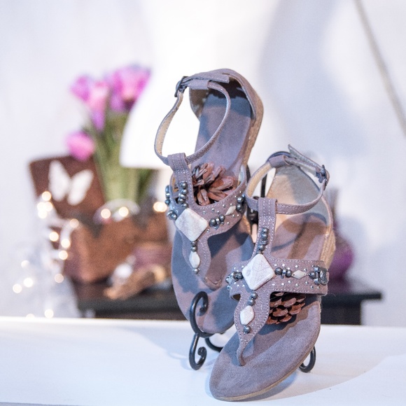 Shoes - Roman / Gladiator T-Strap Flat Sandal Open Toe